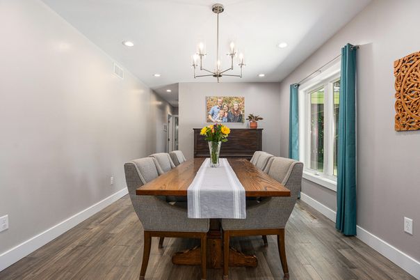 Chandelier, Dining room, Interior, Recessed Lighting, Wood Texture Flooring