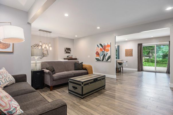 Interior, Living room, Pendant Lights, Recessed Lighting, Wood Texture Flooring