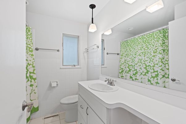 Bathroom, Interior, Pendant Lights