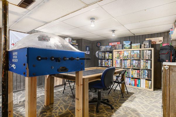 Game Room, Home Office, Interior