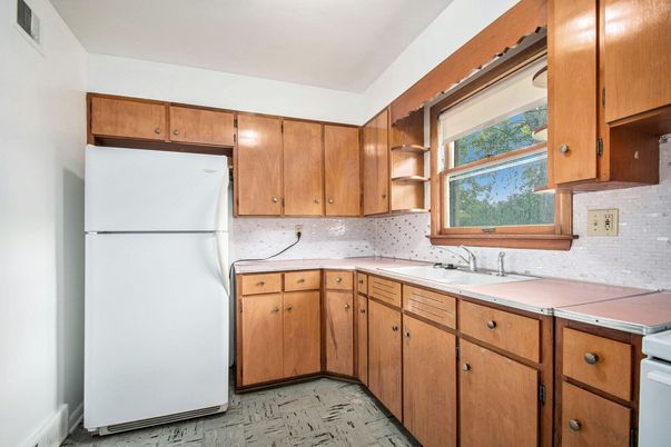 Interior, Kitchen, Tile Countertops