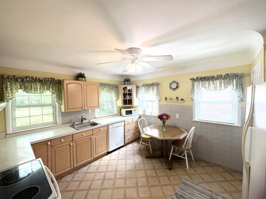 Dining room, Interior, Kitchen