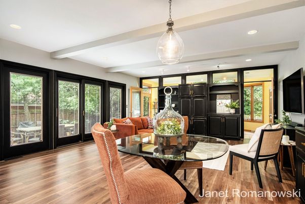 Interior, Living room, Pendant Lights, Recessed Lighting, Wood Texture Flooring