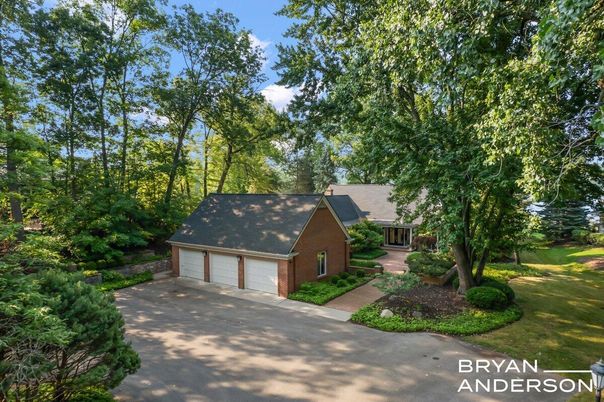 Backyard, Detached Garage, Exterior