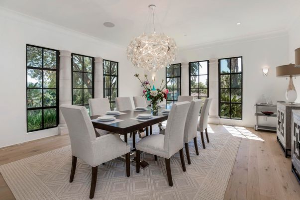 Chandelier, Dining room, Interior, Recessed Lighting, Wood Texture Flooring
