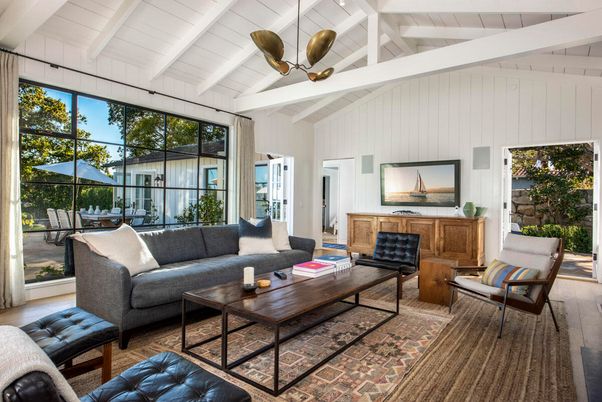 Interior, Living room, Pendant Lights, Wood Texture Flooring