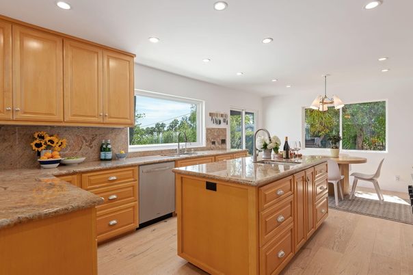 Dining room, Interior, Kitchen, Recessed Lighting, Wood Texture Flooring