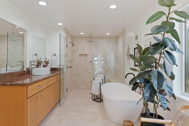 Bathroom, Dual Sink Vanities, Free Standing Baths, Glass Shower, Interior, Recessed Lighting