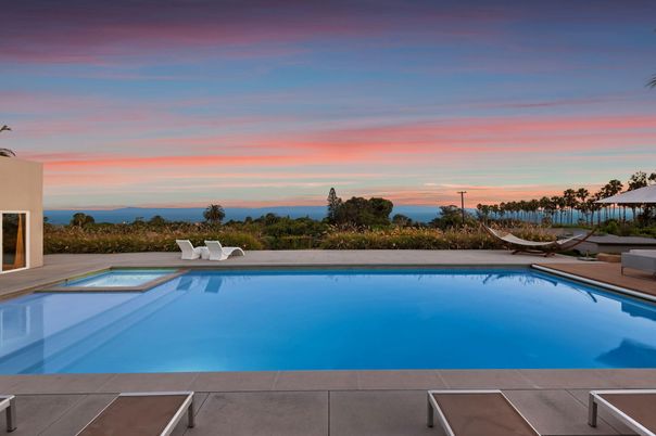 Exterior, Pool, Water