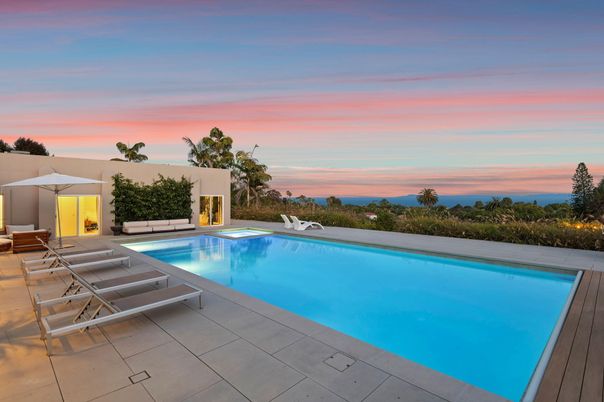 Exterior, Pool, Water