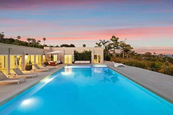 Exterior, Pool, Water
