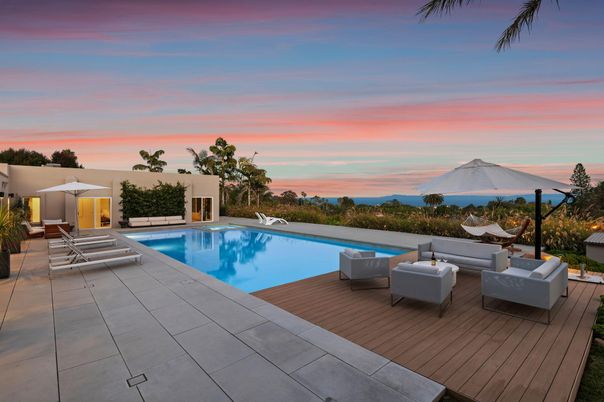 Exterior, Pool, Water