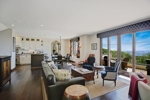 Dining room, Interior, Kitchen, Living room, Pendant Lights, Recessed Lighting, Wood Texture Flooring