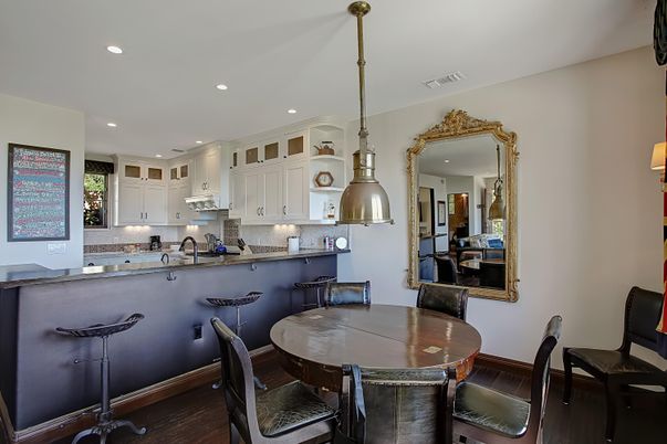 Dining room, Interior, Kitchen, Pendant Lights, Recessed Lighting, Wood Texture Flooring