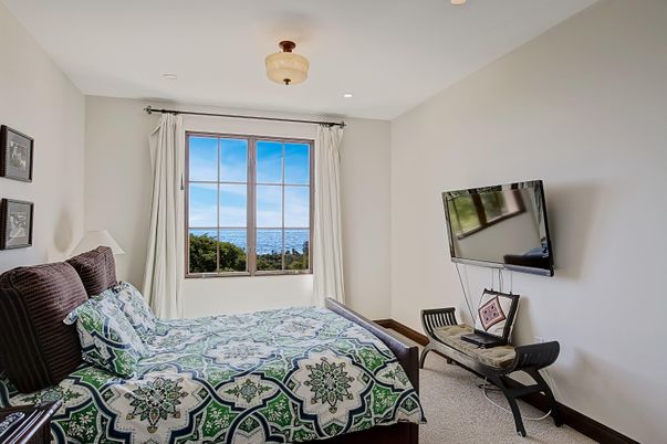 Bedroom, Interior, Recessed Lighting, Water