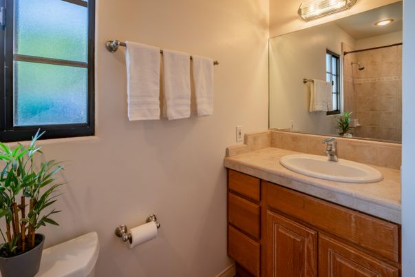 Bathroom, Interior, Tile Countertops