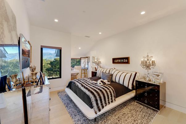Bedroom, Chandelier, Interior, Recessed Lighting