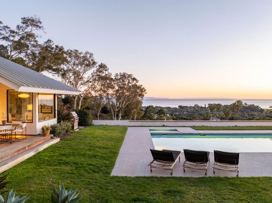 Backyard, Exterior, Pool, Water