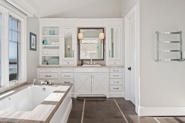Bathroom, Dual Sink Vanities, Interior