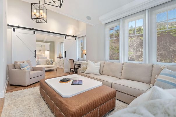 Interior, Living room, Pendant Lights, Wood Texture Flooring