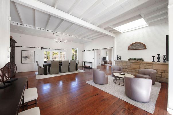 Chandelier, Dining room, Interior, Living room, Wood Texture Flooring