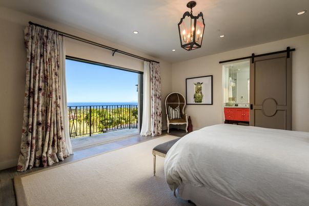 Bedroom, Interior, Pendant Lights, Recessed Lighting, Water, Wood Texture Flooring