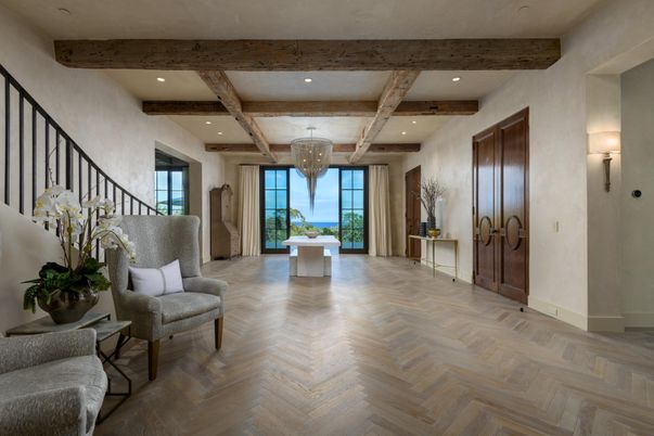 Chandelier, Interior, Recessed Lighting, Wooden Beams, Wood Texture Flooring