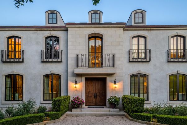Exterior, Facade, French Provincial