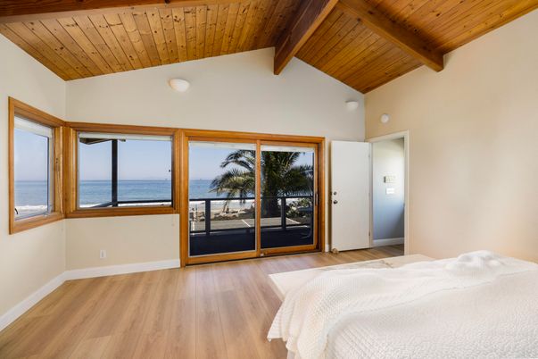 Bedroom, Interior, Water, Wooden Beams, Wooden Ceilings, Wood Texture Flooring