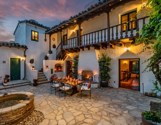 Exterior, Fireplace