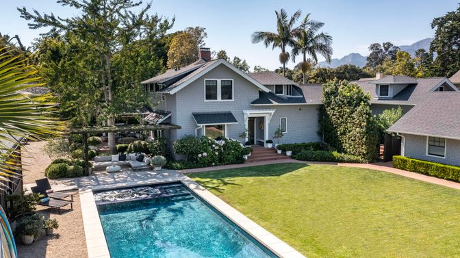 Exterior, Pool, Solar Panels