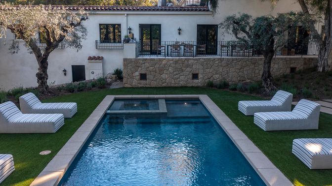 Exterior, Pool