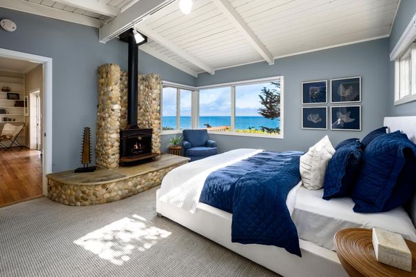 Bedroom, Fireplace, Interior, Water, Wood Texture Flooring