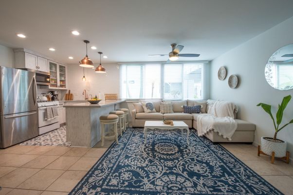 Interior, Kitchen, Living room, Pendant Lights, Recessed Lighting, Stainless Steel Appliances