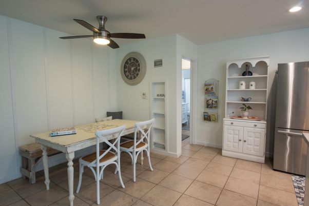 Dining room, Interior, Kitchen, Recessed Lighting, Stainless Steel Appliances