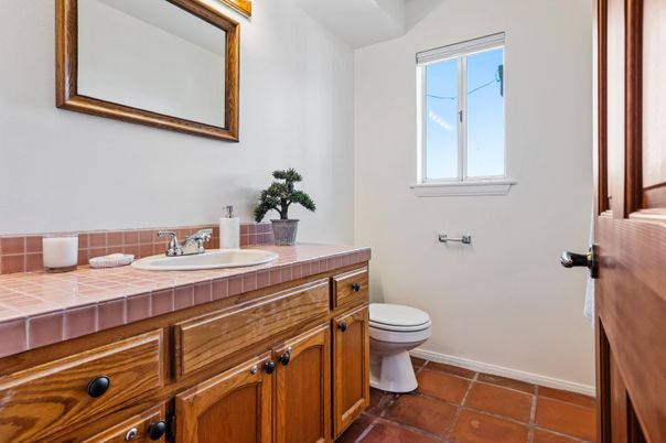 Bathroom, Interior, Tile Countertops