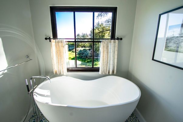 Bathroom, Free Standing Baths, Interior