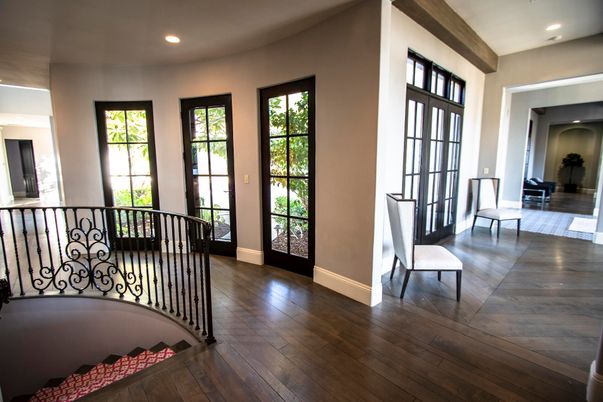 Interior, Recessed Lighting, Wood Texture Flooring