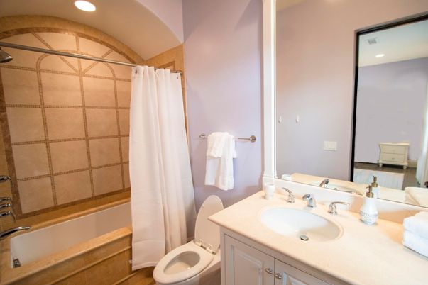 Bathroom, Interior, Recessed Lighting