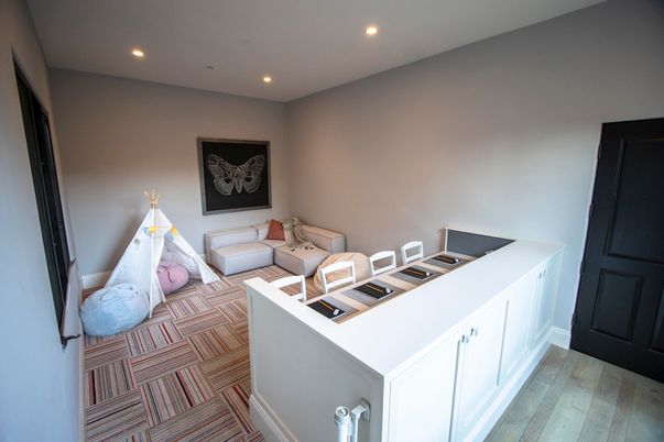 Interior, Recessed Lighting, Wood Texture Flooring