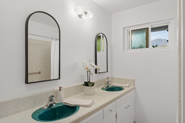 Bathroom, Dual Sink Vanities, Interior