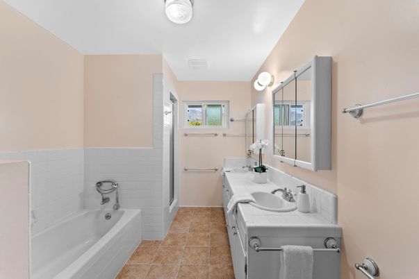 Bathroom, Dual Sink Vanities, Interior, Tile Countertops