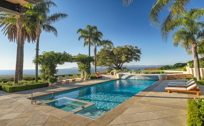 Exterior, Pool, Water