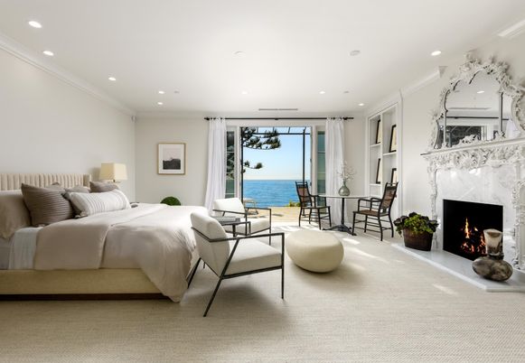 Bedroom, Fireplace, Interior, Recessed Lighting, Water