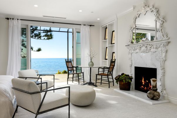 Fireplace, Interior, Recessed Lighting, Water
