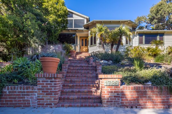 Exterior, Facade, American Craftsman