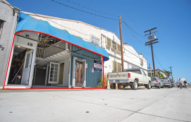 Exterior, Facade, None