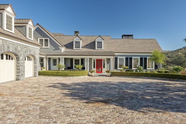 Exterior, Facade, Cape Cod