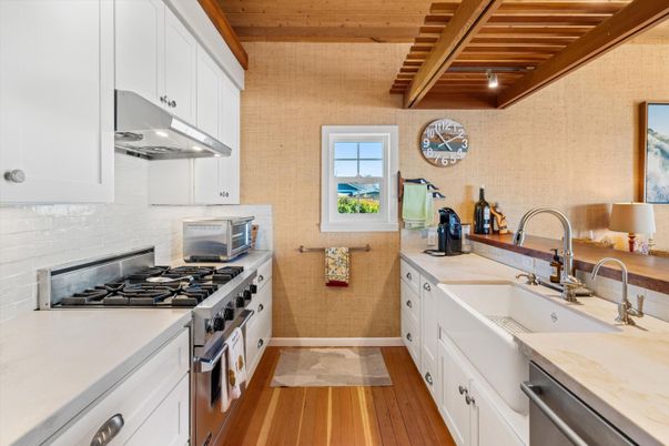 Interior, Kitchen, Stainless Steel Appliances, Wooden Beams, Wooden Ceilings, Wood Texture Flooring