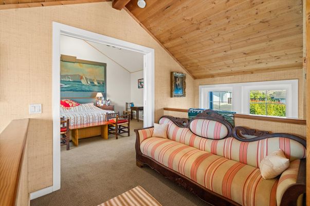 Bedroom, Interior, Wooden Beams, Wooden Ceilings